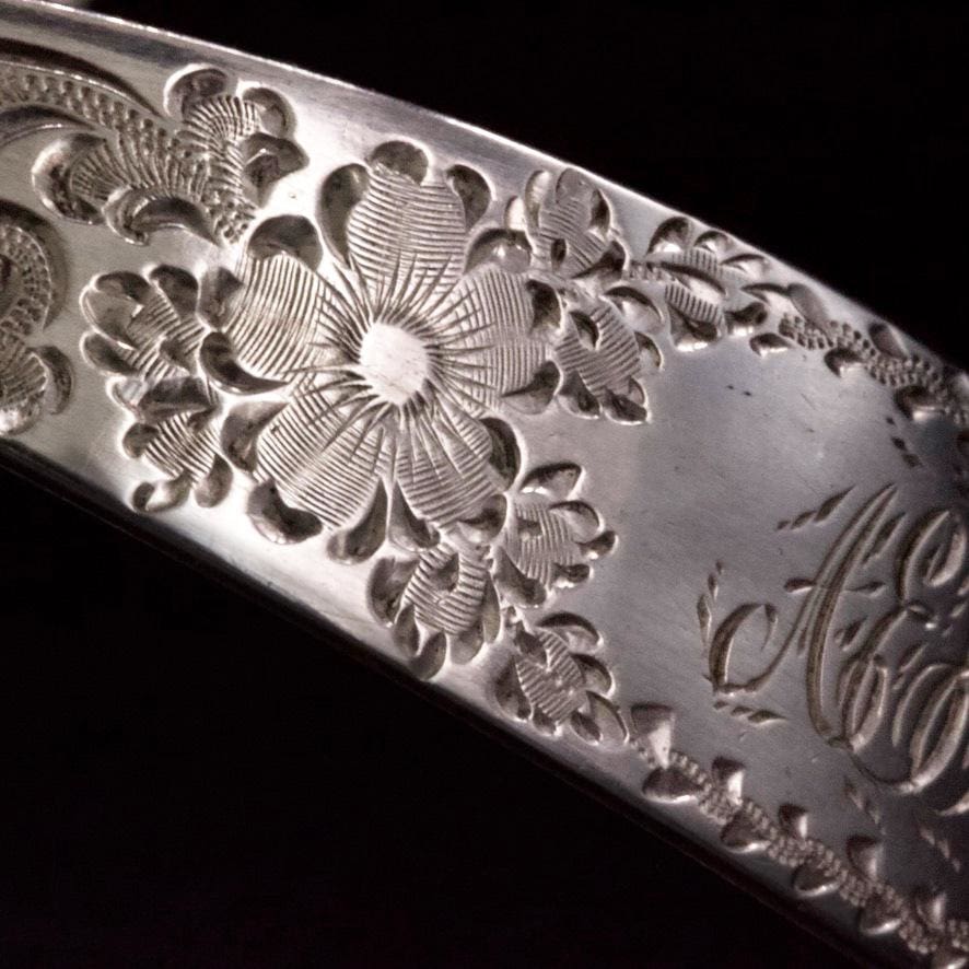 Thornhill Jewellery 1889 Sterling Silver Sugar Tongue Bangle