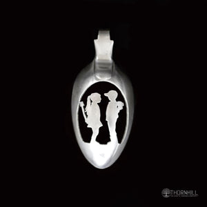 Banksy-tribute Boy and Girl Lovers’ Tiff - Spoon Pendant